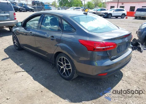 2017 Ford Focus Sel z USA, uszkodzony, nr VIN 1FADP3H22HL339878